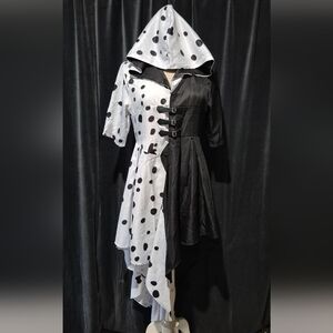 Cosplay CRUELA Black and White Polka Dot Dress